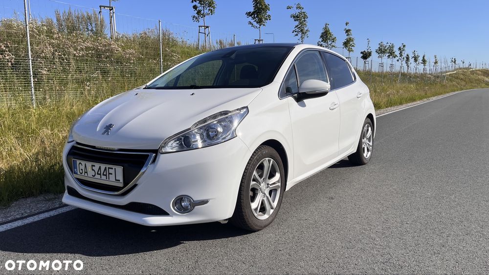 Peugeot 208 - 3