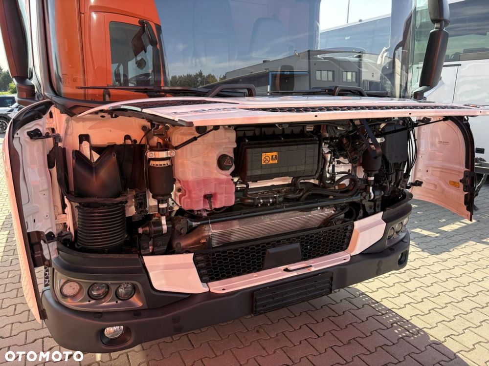 Scania L 340 B6x2*4NB - 16