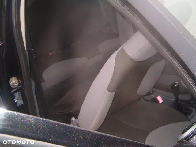 Peugeot 107 - 17