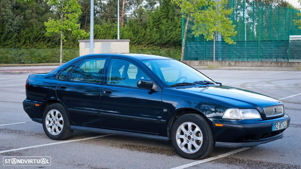 Volvo S40 1.6 - 4