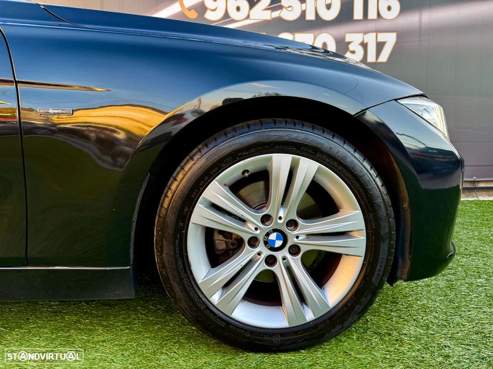 BMW 320 d Auto Line Sport - 11