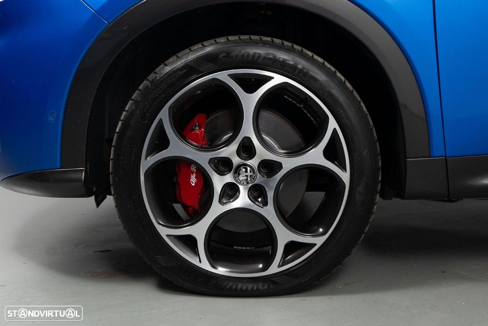 Alfa Romeo Tonale 1.3 Plug-In Hybrid Veloce e-AWD - 23