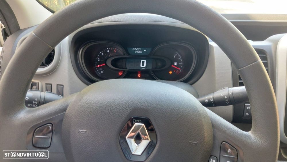 Renault Trafic 1.6 dCi L2H1 1.2T - 14