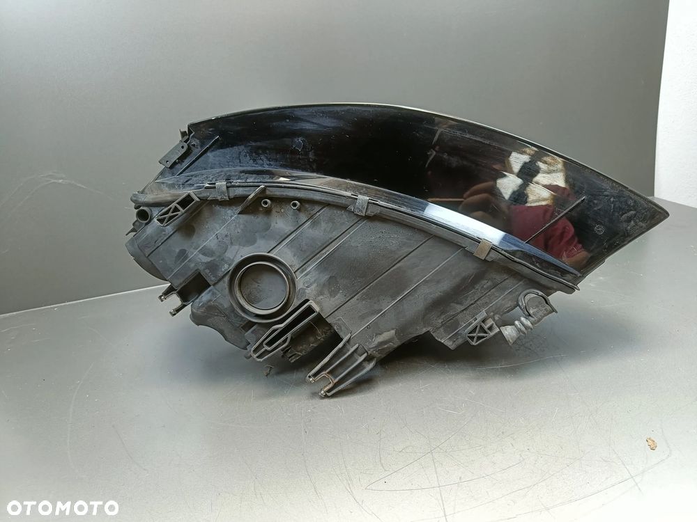 Lampa prawa przednia Audi A4 B8 prawy przód 8K0941004A - 9