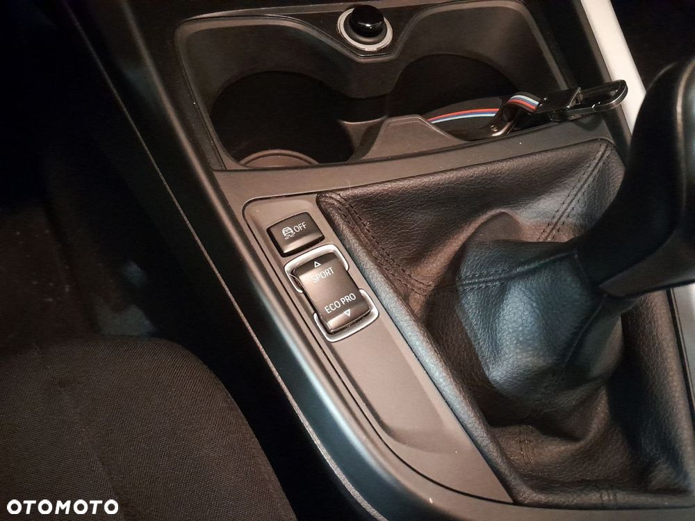 BMW Seria 1 116i - 10