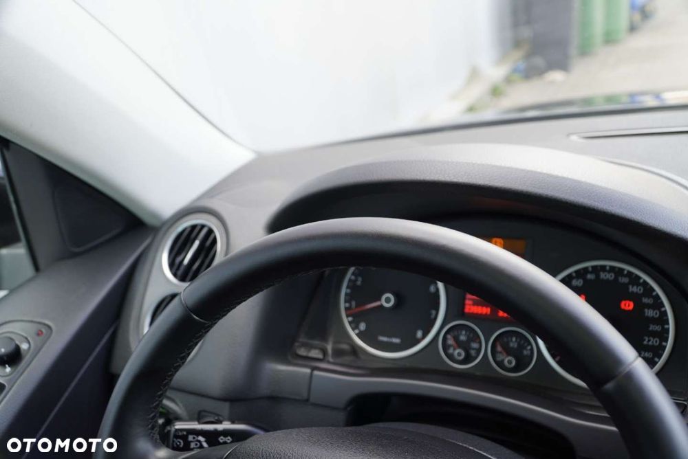 Volkswagen Tiguan 1.4 TSI BlueMot Sport&Style - 22