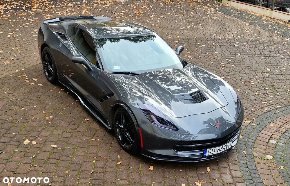 Chevrolet Corvette - 1