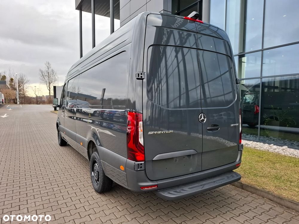Mercedes-Benz Sprinter 319 CDI Furgon PRO długi 4325 mm L3H2 - 6