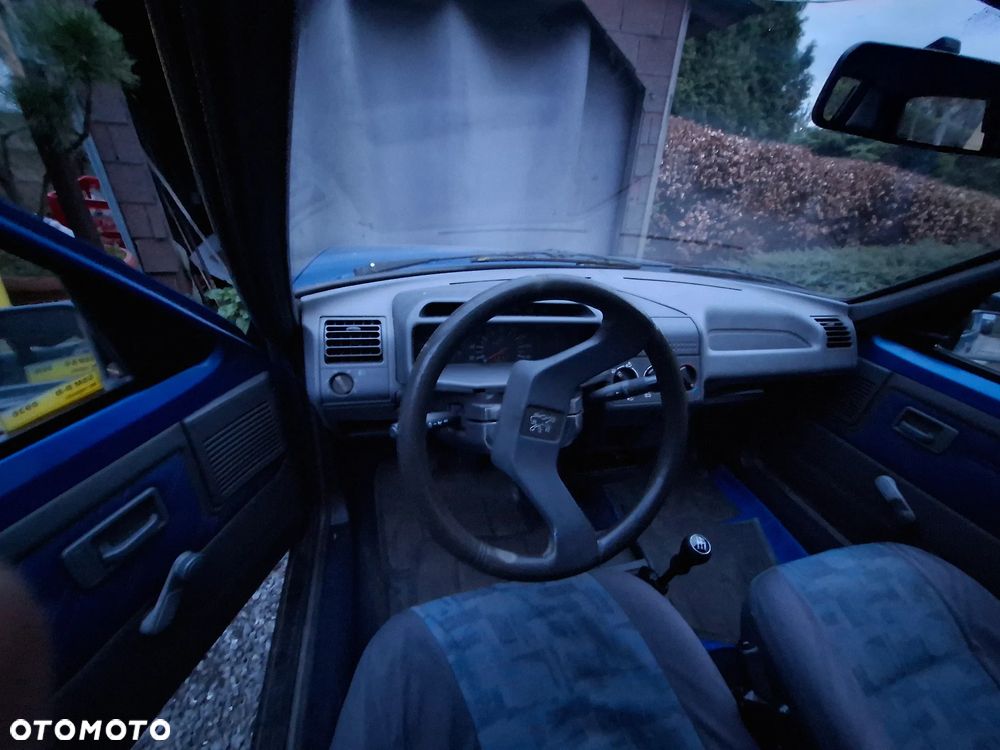 Peugeot 205 - 3