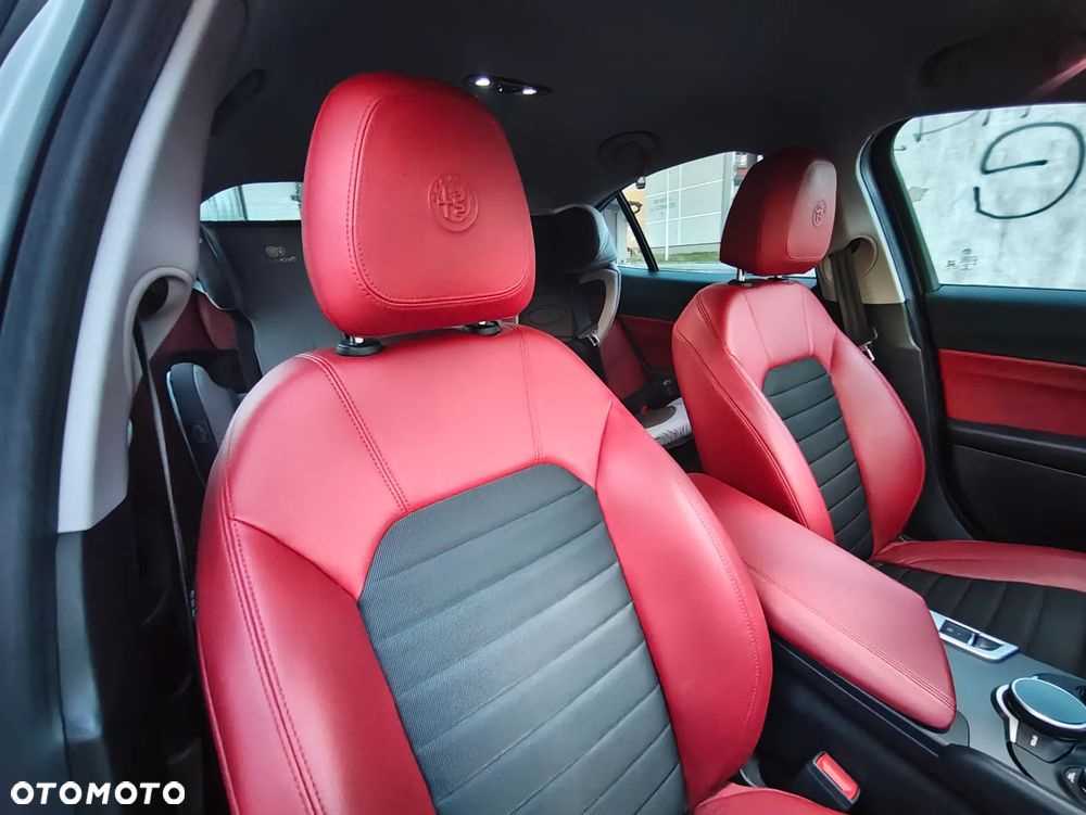 Alfa Romeo Giulia 2.0 Turbo Super - 19