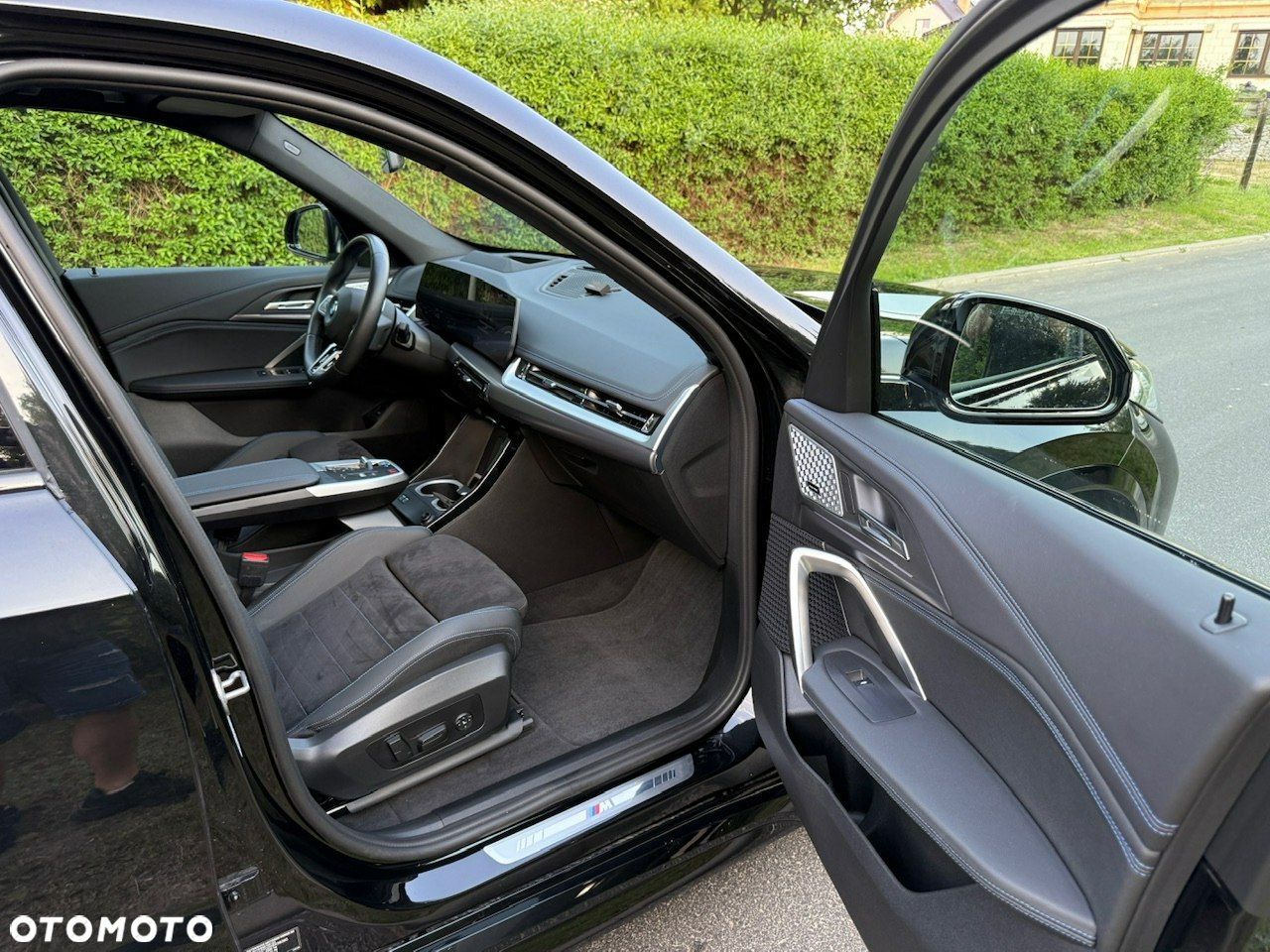 BMW iX1 xDrive30 66.5kWh M Sport - 22