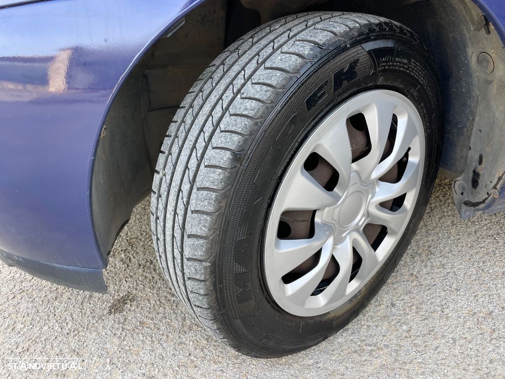 Renault Clio 1.2 Confort Authentique - 14