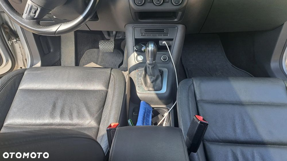 Volkswagen Tiguan - 12