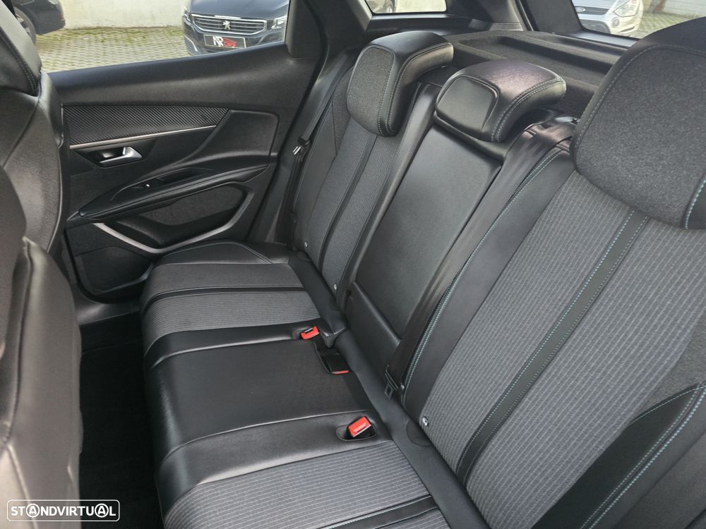 Peugeot 3008 BlueHDi 130 Stop & Start EAT8 Allure - 39