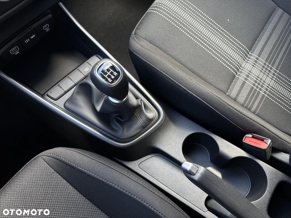 Hyundai i20 1.2 Pure - 17