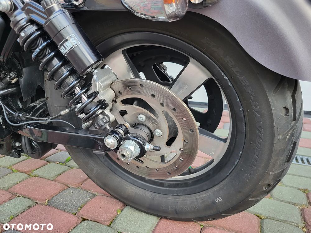 Harley-Davidson Sportster Custom 1200C - 13