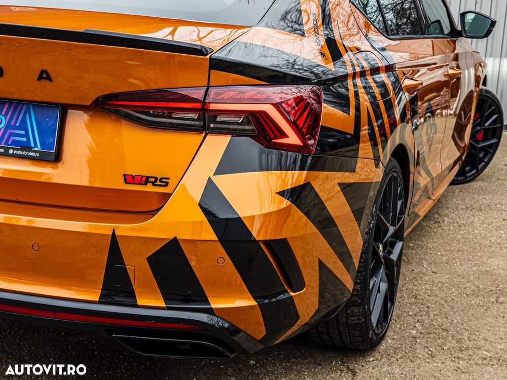 Skoda Octavia 2.0 245 TSI DSG RS - 27