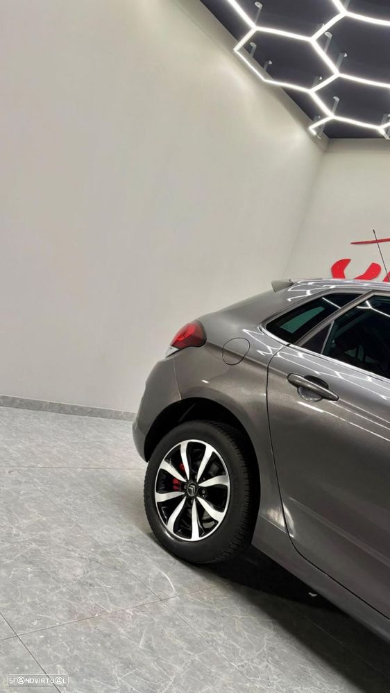 Citroën C4 BlueHDi 120 Stop&Start Shine - 28