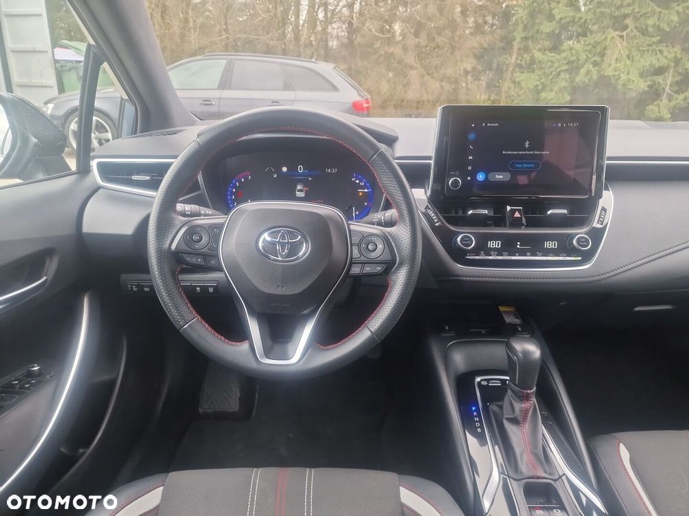 Toyota Corolla - 12