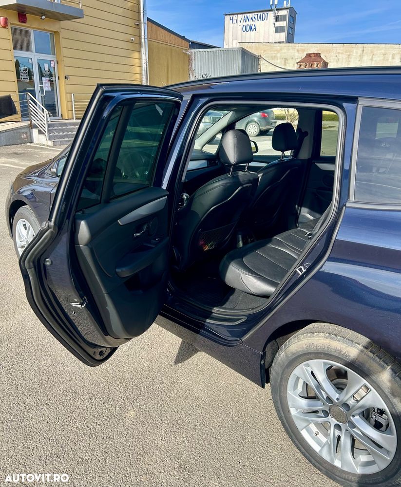 BMW Seria 2 216d Standard - 7
