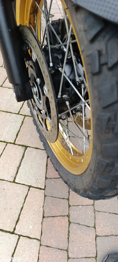 Suzuki V-STROM - 19
