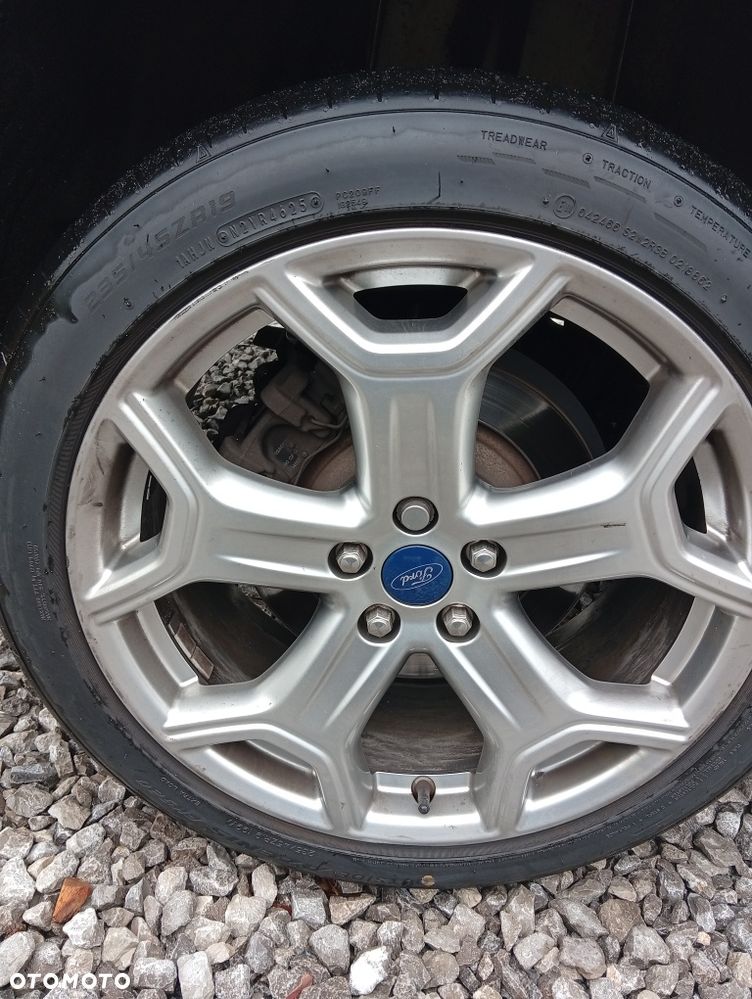 Ford Kuga - 8