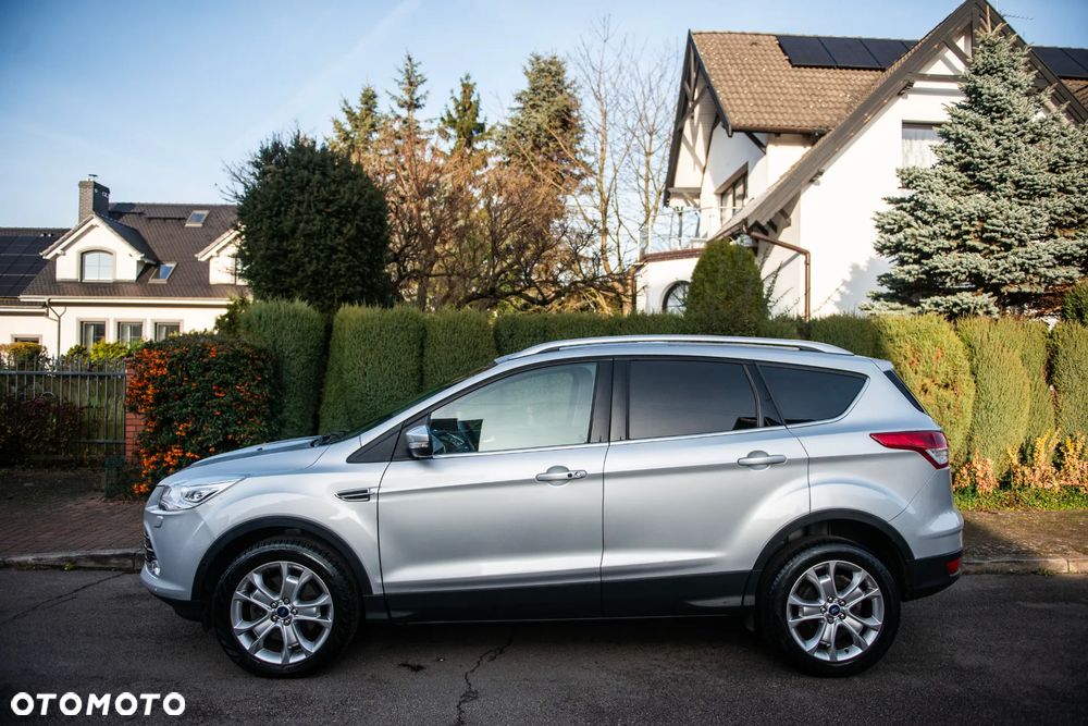 Ford Kuga 2.0 TDCi 4x4 Titanium - 4