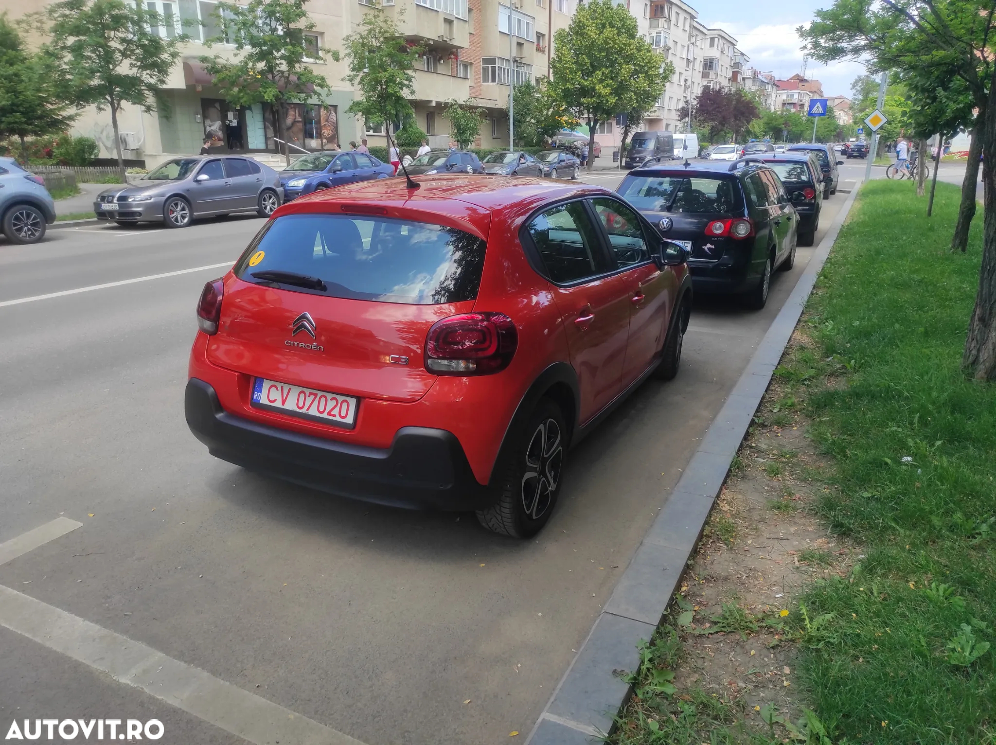 Citroën C3 Pure Tech 110 S&S EAT6 SHINE - 8