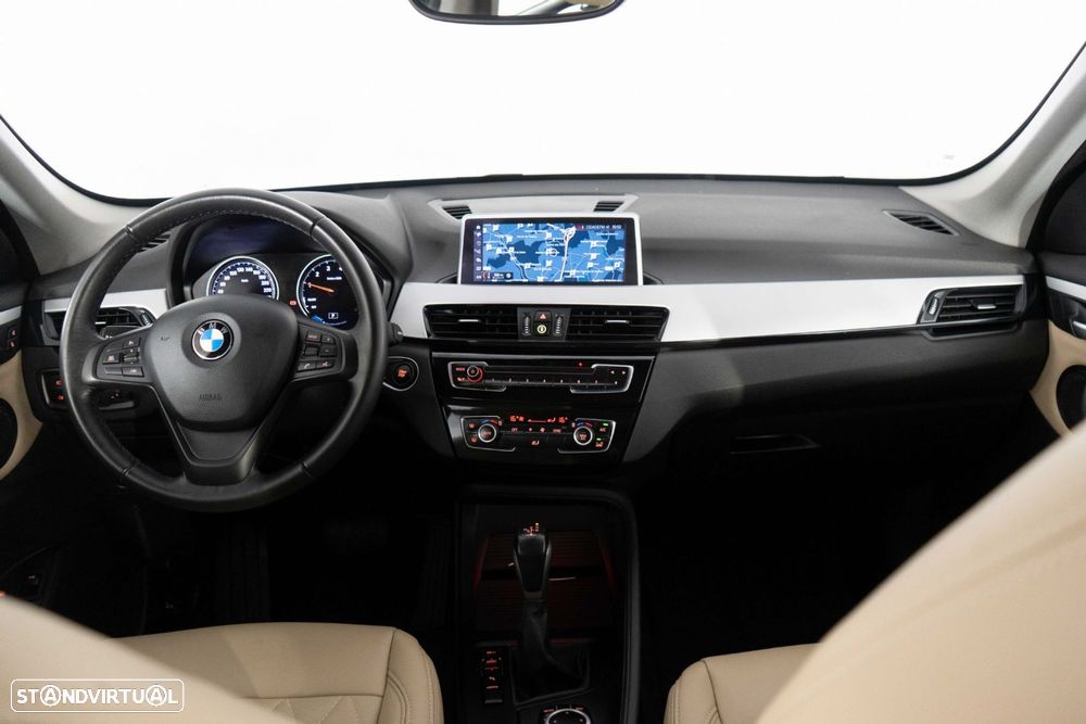 BMW X1 25 e xDrive - 22