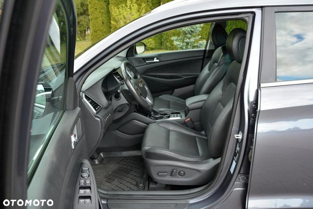 Hyundai Tucson 2.0 CRDI 4WD Automatik Premium - 15