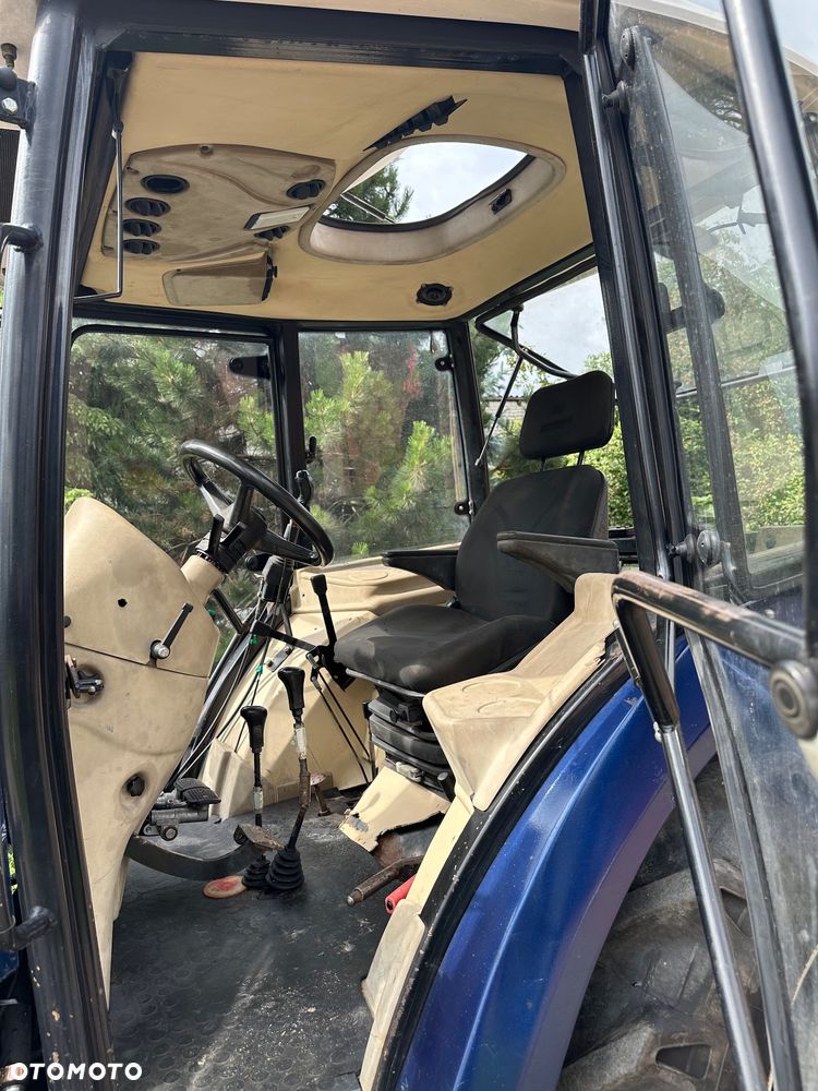 Farmtrac 555 DT Krajowy Ciągnik Rolniczy z Turem z 2014 roku - 3