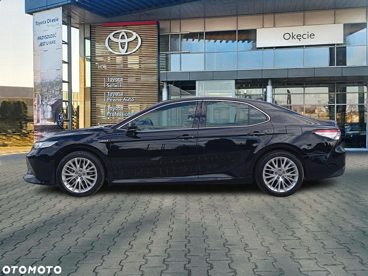 Toyota Camry 2.5 Hybrid Executive CVT - 3