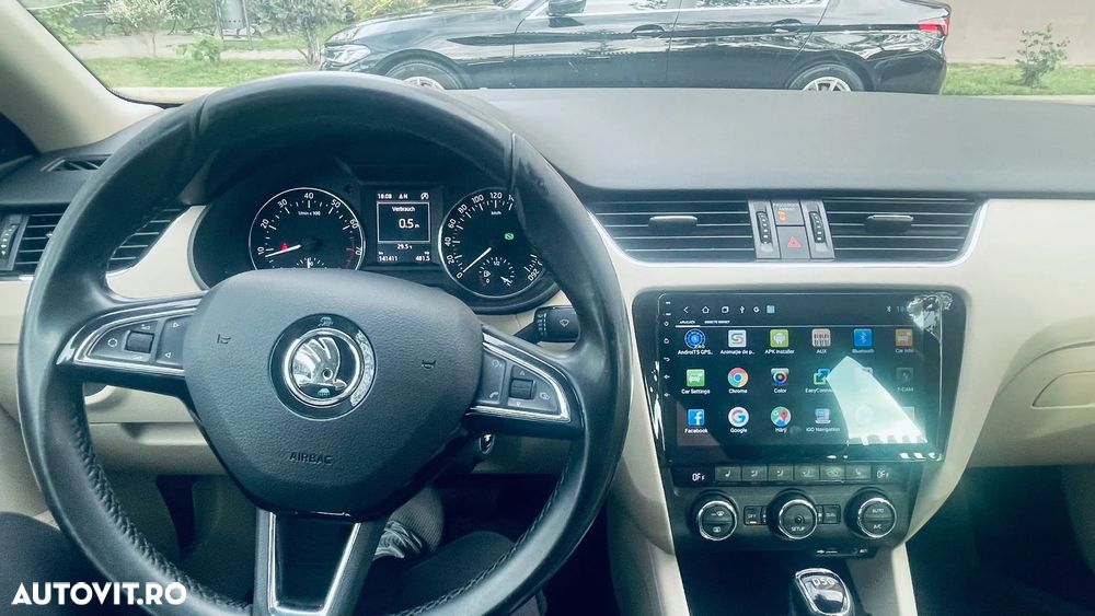 Skoda Octavia 1.4 TSI ELEGANCE DSG - 8