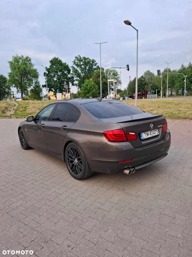 BMW Seria 5 528i - 3