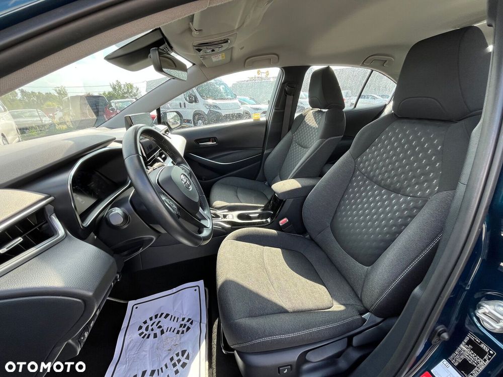 Toyota Corolla 1.8 Hybrid Comfort - 28