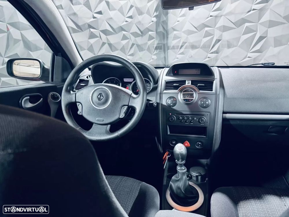 Renault Mégane Break 1.5 dCi Dynamique S - 15