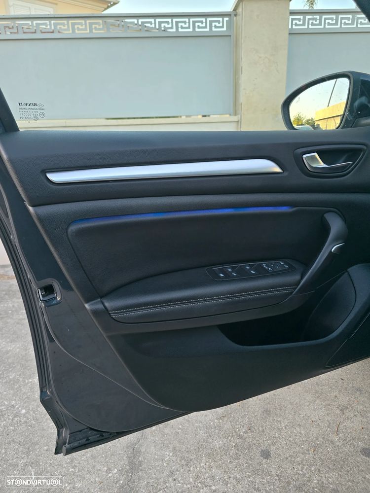 Renault Mégane Sport Tourer 1.3 TCe Techno EDC - 21