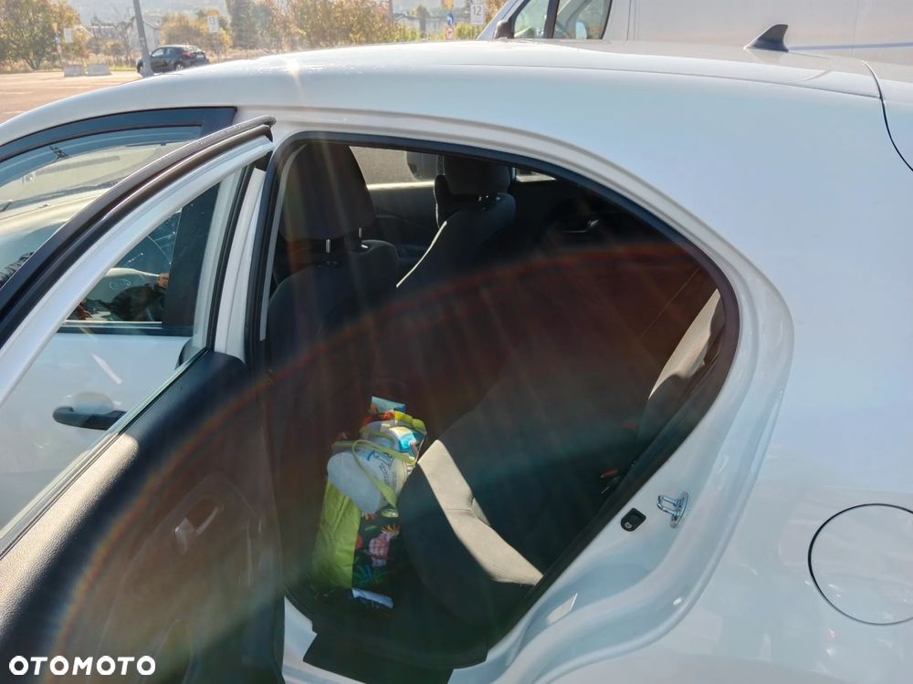 Kia Rio 1.2 Dream Team Edition - 5