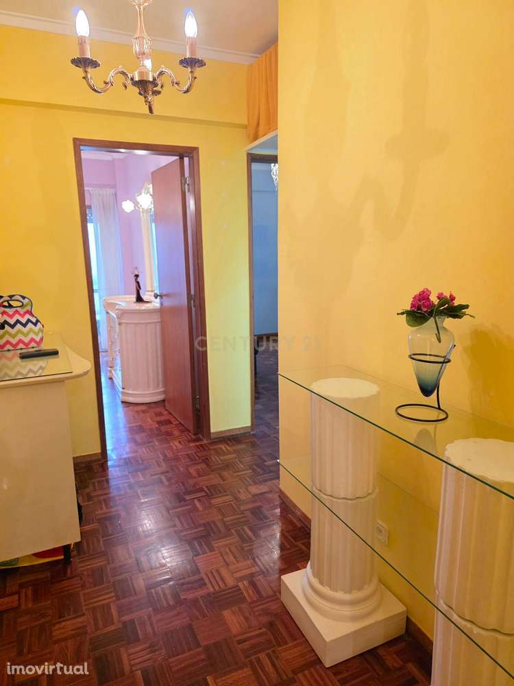 Sintra - Rio de Mouro, Apartamento T2 renovado - Grande imagem: 3/35