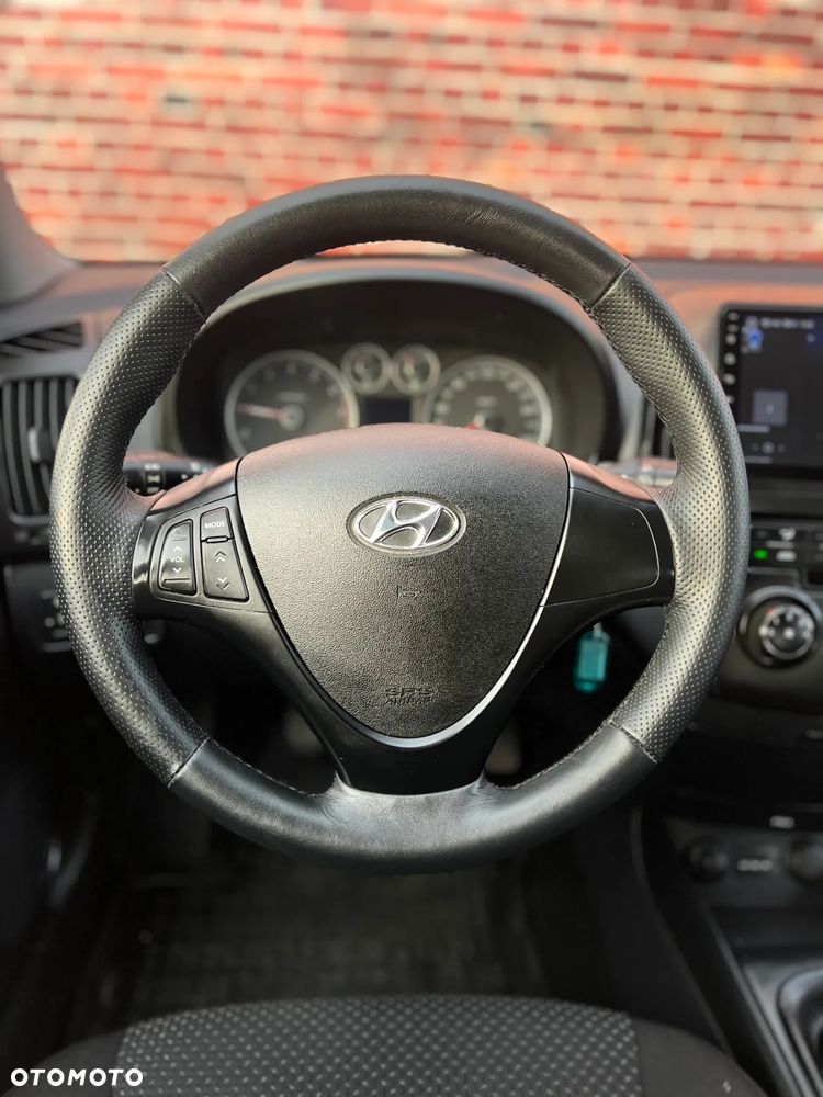 Hyundai i30 1.4 Comfort - 27