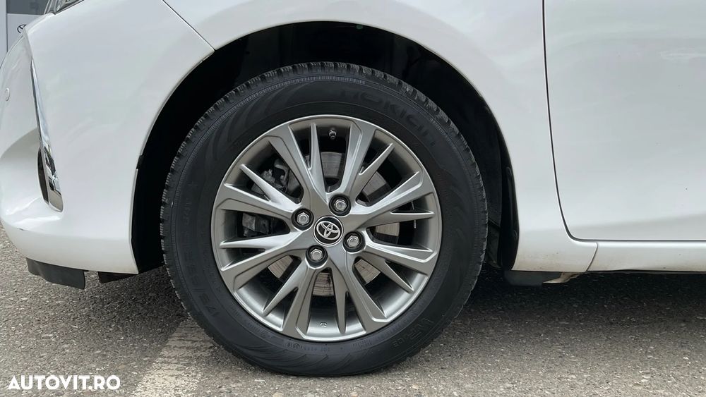 Toyota Yaris - 16
