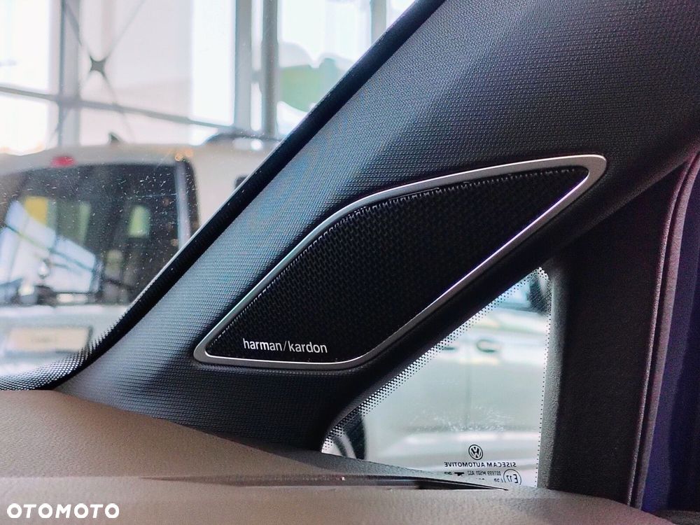 Volkswagen Golf - 22