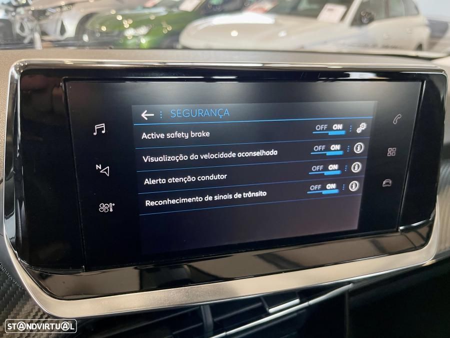 Peugeot 2008 1.2 PureTech Active Pack - 18