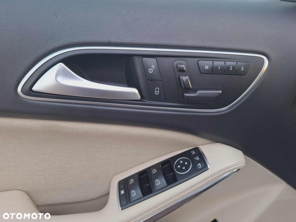 Mercedes-Benz GLA - 6