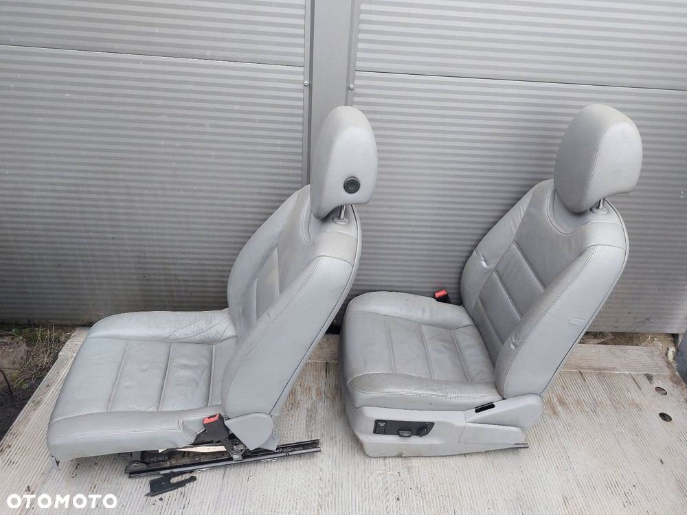 KOMPLET FOTELI LEWY PRAWY KANAPA TYŁ  PORSCHE CAYENNE  I - 11