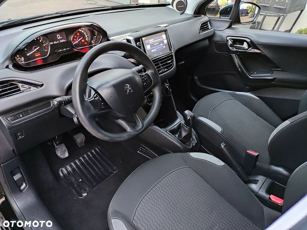 Peugeot 208 68 VTI Active - 28