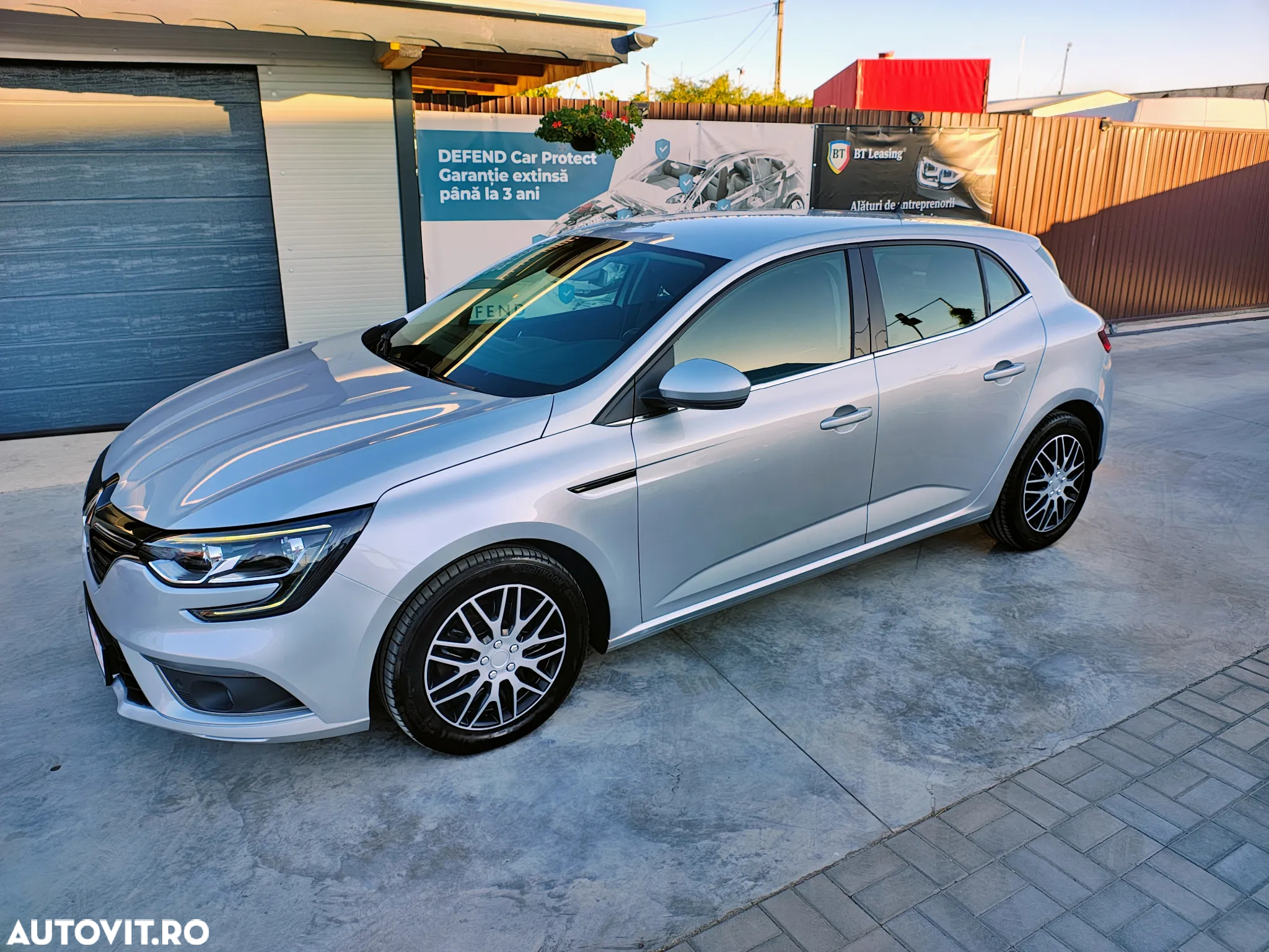 Renault Megane BLUE dCi Business - 11