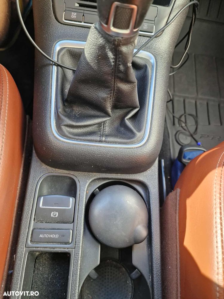 Volkswagen Tiguan - 10