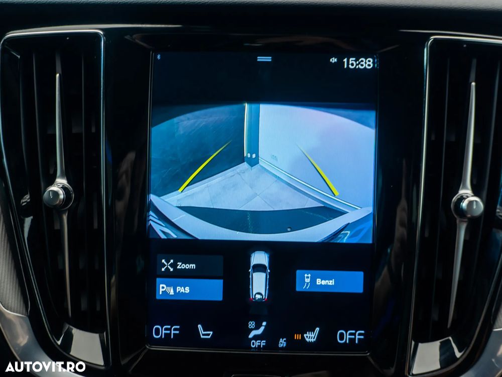 Volvo V60 T6 AWD Recharge Geartronic RDesign - 39