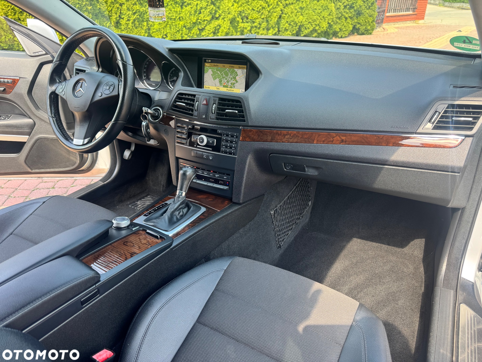 Mercedes-Benz Klasa E 350 CGI Cabrio BlueEFFICIENCY 7G-TRONIC Avantgarde - 30
